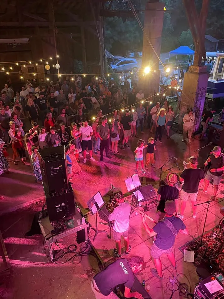 Concert de Left Corner aux Chantiers Tramasset - musique rocksteady live bordelaise